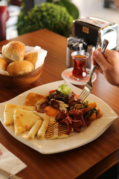 Café da manhã turco rico e delicioso