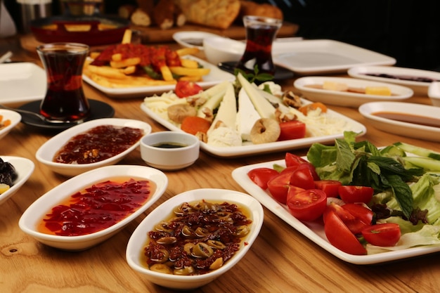 Café da manhã turco rico e delicioso