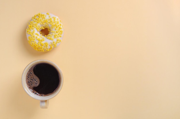 café con donut