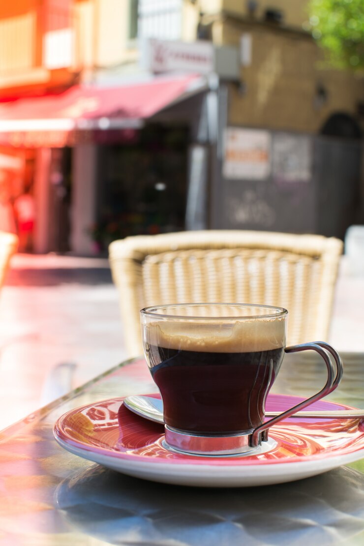 Café expresso em um terraço.