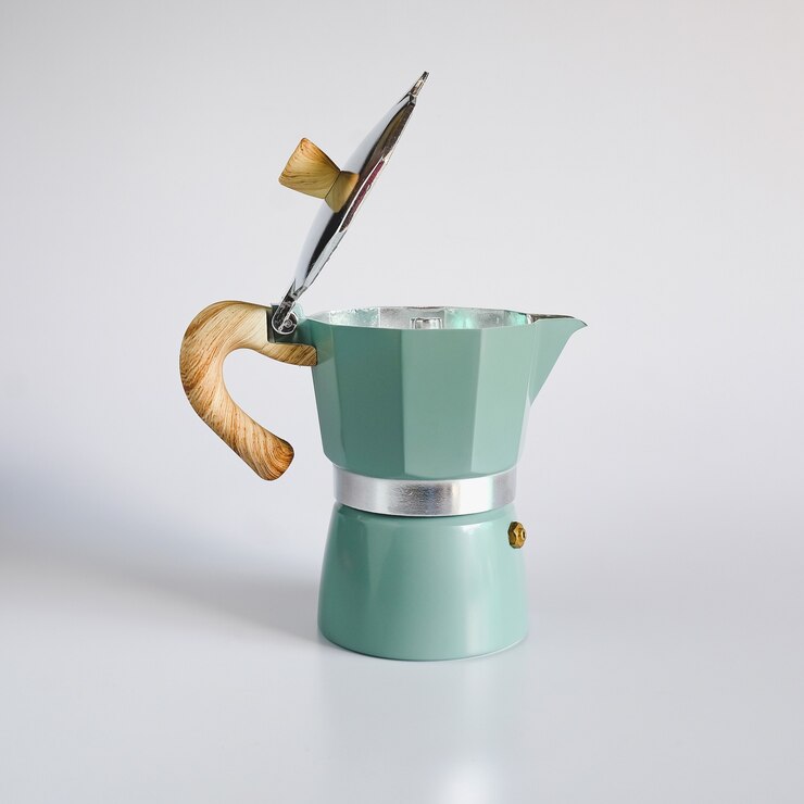 Cafetera Moka olla café caliente hecho en casa.