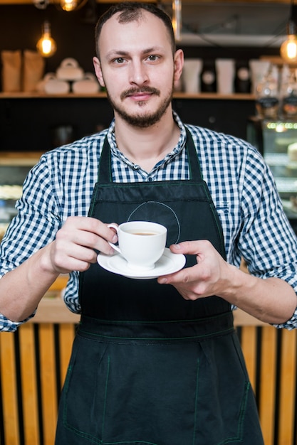 Cafetería, propietario de negocio, barista, tenencia, taza