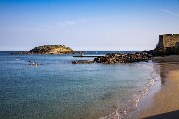 Caiaque na baía de SaintMalo Brittany França