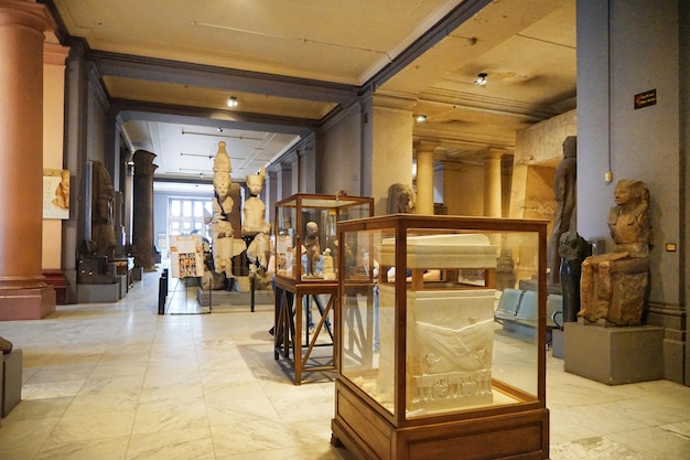 CAIRO EGIPTO 19 de noviembre de 2017 El Museo de Antiguidades Egipcias es una famosa atracción turística