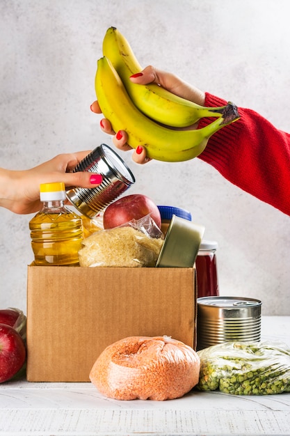 Caixa de doação de alimentos