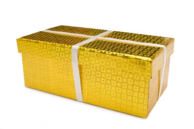 Caixa de presente dourada com fita closeup