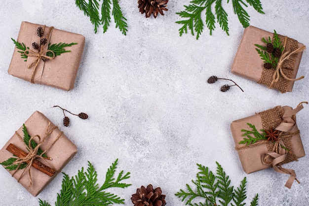 Caixas de presente de natal em papel artesanal