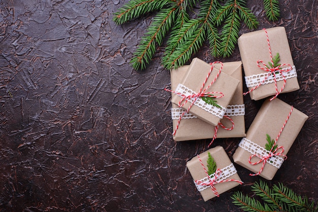 Caixas de presente de Natal em papel ofício