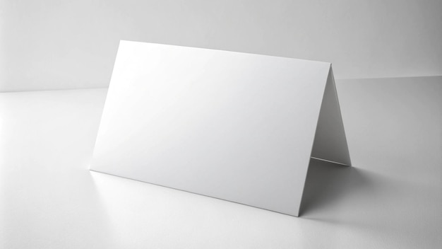 una caja blanca con una imagen de una caja blanco en ella