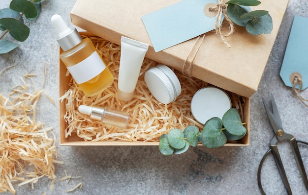Caja de cartón Servicio de suscripción de belleza Compras en línea Servicio de entrega