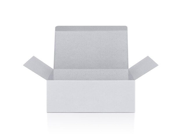 Foto cajas de embalaje en blanco maqueta abierta aislado sobre fondo blanco.