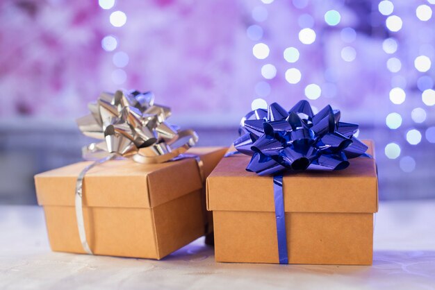 cajas de regalo sorpresa con lazo para navidad