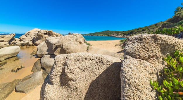 Cala dei GInepri na Costa Esmeralda Sardenha