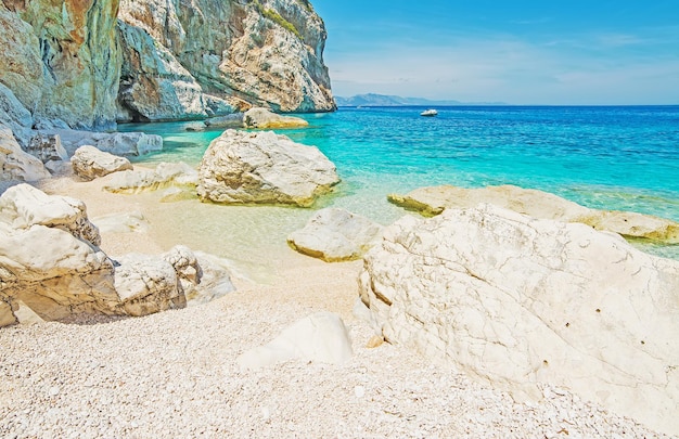 Cala Mariolu en un día claro Cerdeña