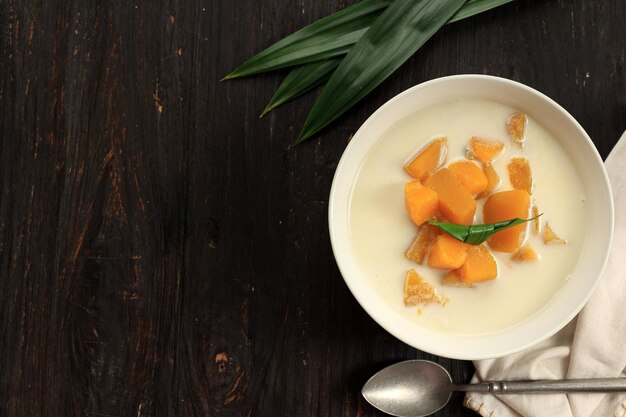 Calabaza guisada con leche de coco o Buak Phak Tong