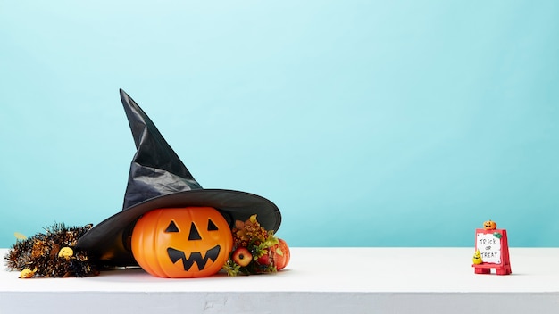 calabaza con sombrero de decoración para Halloween