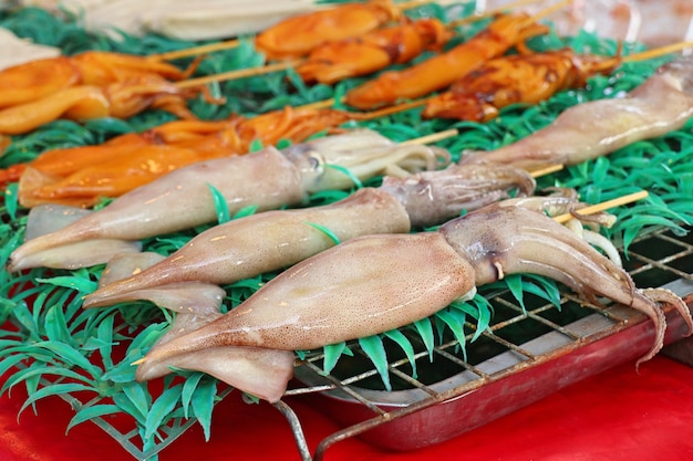 calamares a la plancha en comida callejera