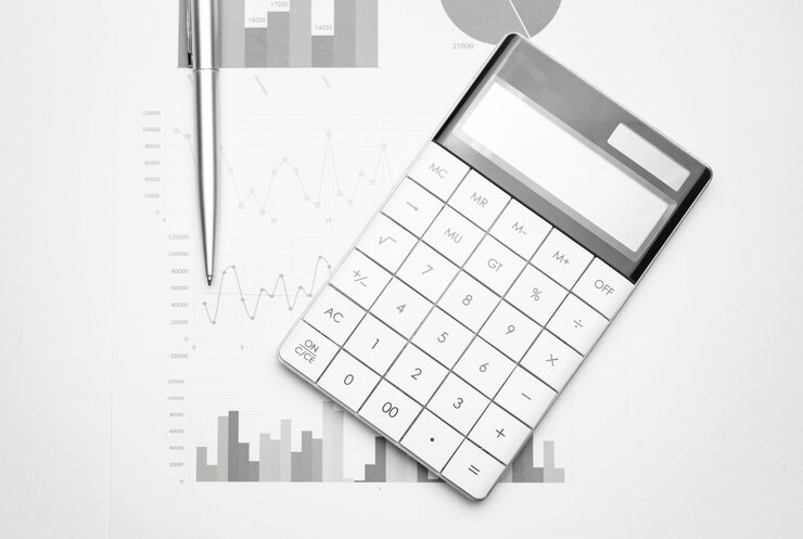 Calculadora em papel milimetrado. Desenvolvimento financeiro, conta bancária, estatísticas, economia de dados de pesquisa analítica de investimento, negociação de bolsa de valores, conceito de empresa de negócios.