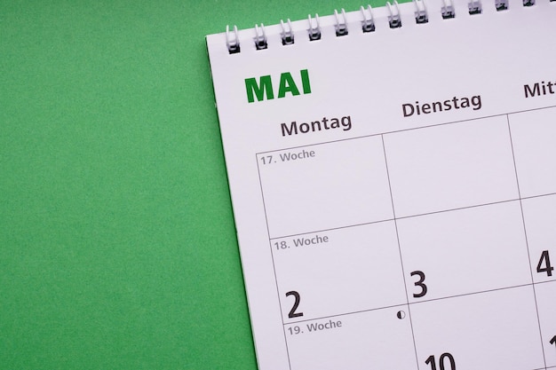 Calendário alemão ou planejador mensal para maio