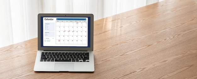 Calendario en la aplicación de software de computadora para la planificación de horarios de moda para el organizador personal y el negocio en línea