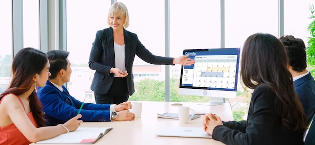 Calendario en aplicación de software informático para la planificación de horarios con comodidad