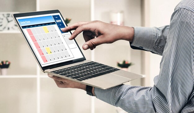 Calendario en aplicación de software informático para la planificación de horarios de moda