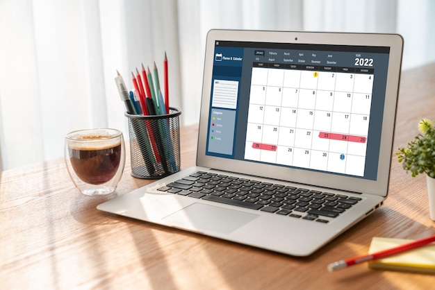 Calendario en aplicación de software informático para la planificación de horarios de moda