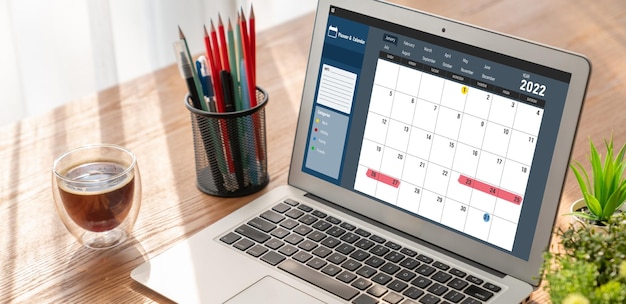 Calendario en aplicación de software informático para la planificación de horarios de moda