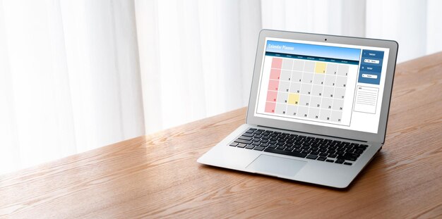 Calendario en aplicación de software informático para la planificación de horarios de moda