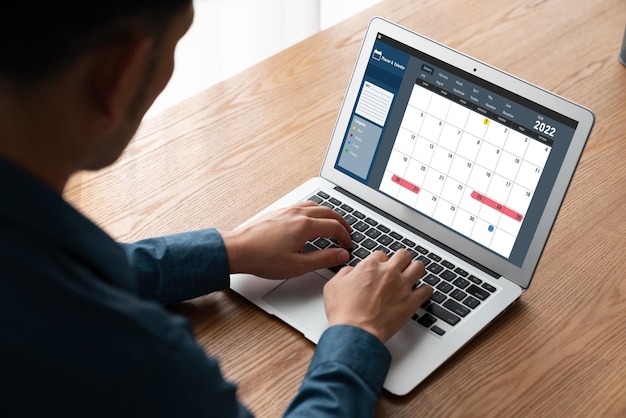 Calendario en aplicación de software informático para la planificación de horarios de moda
