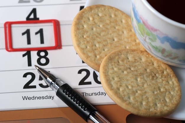 Calendario con un bolígrafo