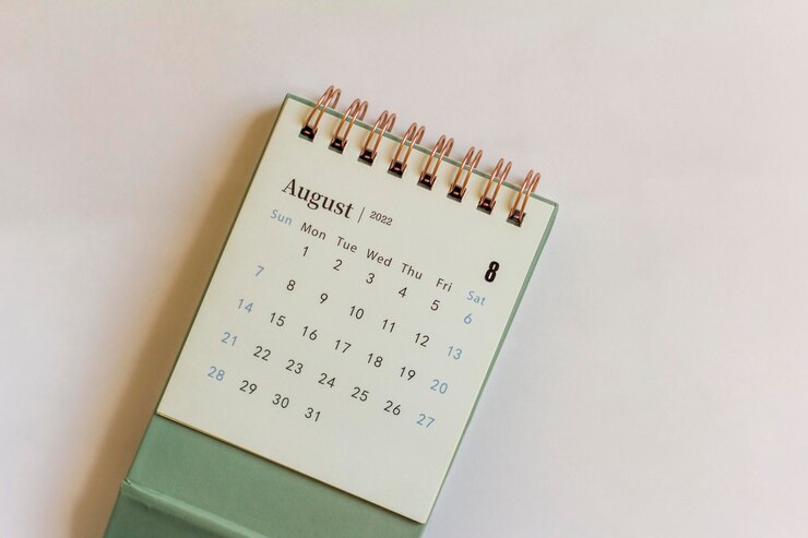Calendário da área de trabalho para agosto de 2022 na mesaCalendário para planejamento