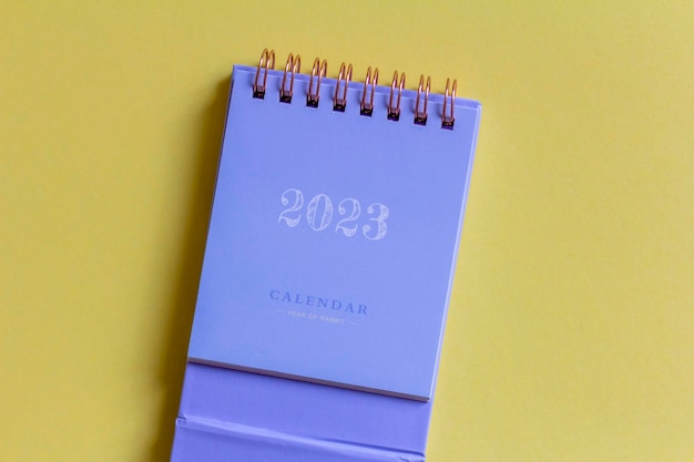 Calendario de escritorio para el nuevo año 2023Calendario de escritorio para el nuevo año 2023