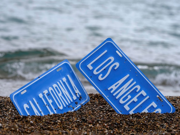 Califórnia e Los Angeles assinam na praia