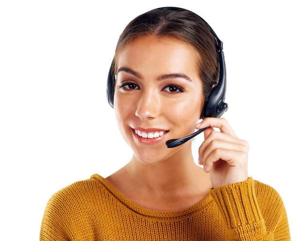 Foto call center entre em contato conosco e rosto de mulher isolada com sorriso e comunicação em fundo branco telemarketing crm e garota em retrato no help desk para atendimento ao cliente telefonema no estúdio