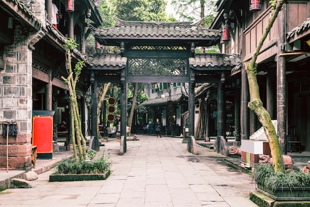 Foto calle arquitectónica de la ciudad antigua de huanglongxi, chengdu