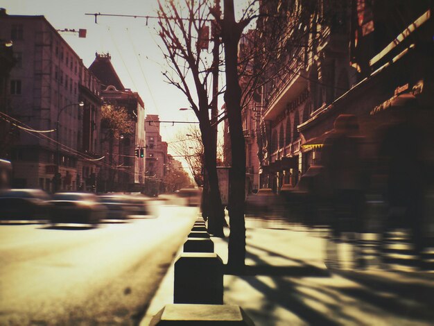 Foto calle borrosa de la ciudad