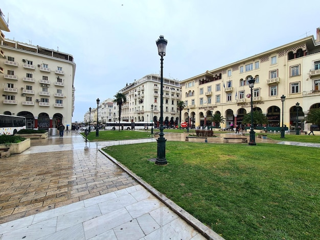 Una calle en el centro de la ciudad de Niza