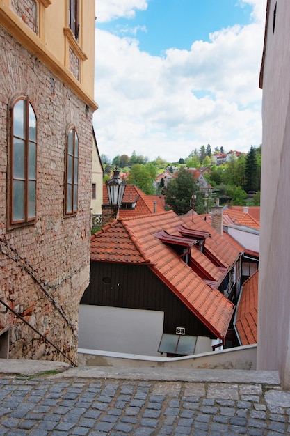 Calle en el centro de la ciudad vieja de Cesky Krumlov, República Checa.