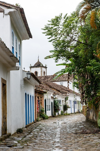 Calle de la ciudad colonial brasileña de Paraty.