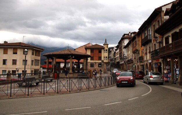 Calle principal del pueblo de Potes