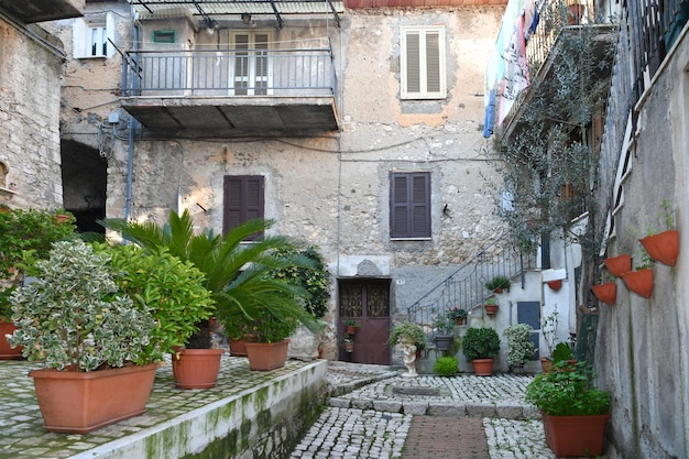 Foto una calle en prossedi, un pueblo medieval en lazio, italia