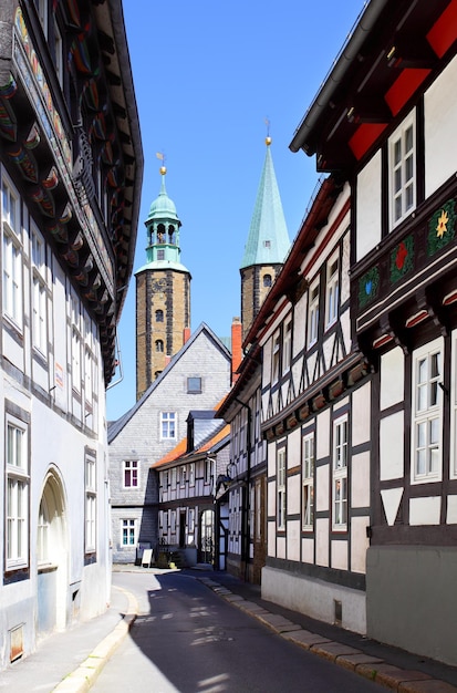 Calle vieja en la ciudad de Goslar Alemania