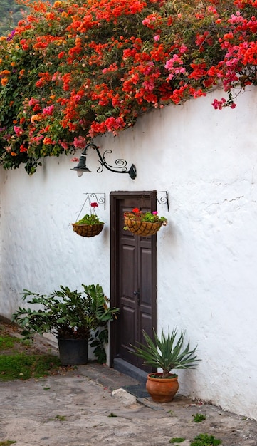 Calles con encanto de antiguos pueblos mediterráneos