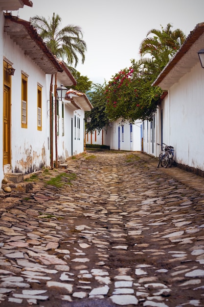 Calles de la famosa ciudad histórica de Paraty, Brasil