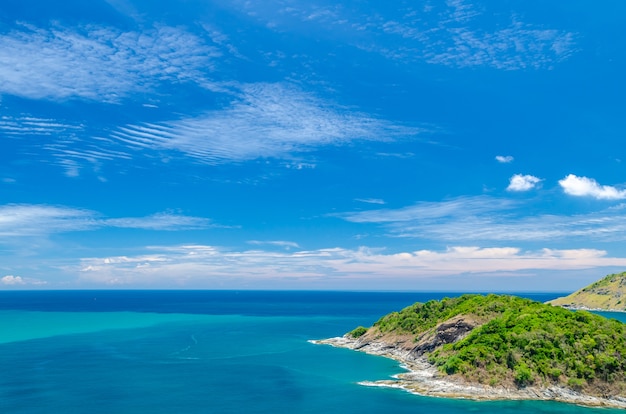 Calma, mar, océano, y, cielo azul, fondo