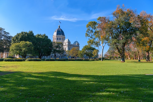 Calton Gardens y Royal Exhibition Building en Melbourne, Australia