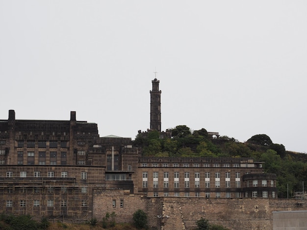 Foto calton hill en edimburgo