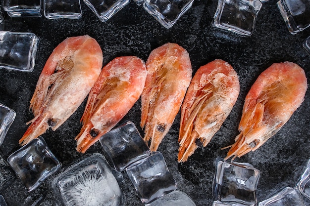 camarones congelados con hielo