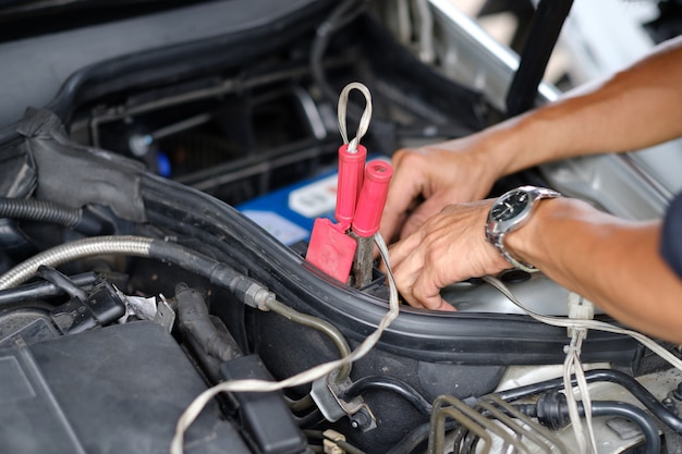 Foto cambiar la batería del coche